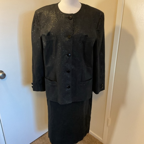 Count Romi Dresses & Skirts - Vintage Count Romi Black Suede Pencil Skirt Suit Size 14 Elegant Power Suit Chic